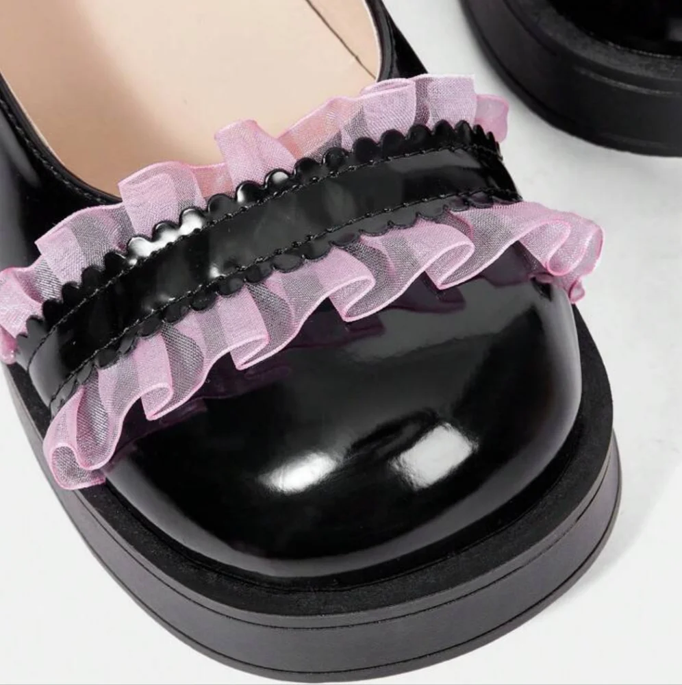 Black Mary Jane Shoes with Pink Ruffle